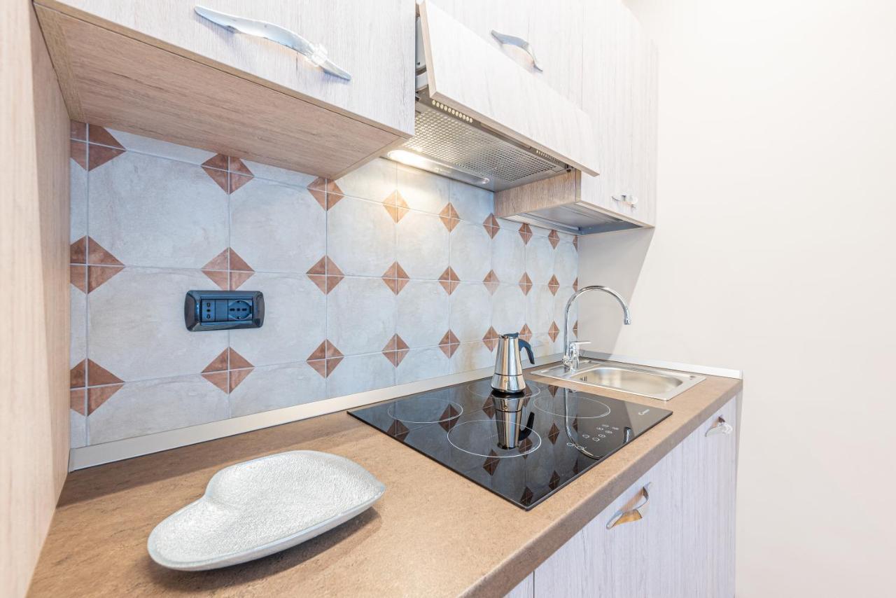 Room 176, Alba Town Kültér fotó